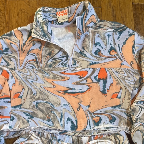 Free Movement sweatshirt & pants set - Picture 2 of 6